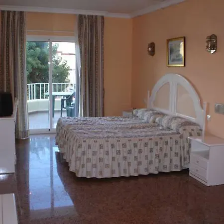 Toboso Chaparil Otel Nerja