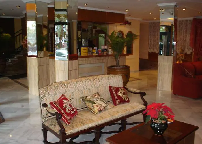 فندق Toboso Chaparil 3*